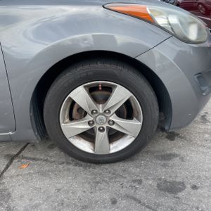 2011 Hyundai ELANTRA GLS 缩略图 20