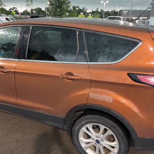 2017 FORD ESCAPE SE 照片 6