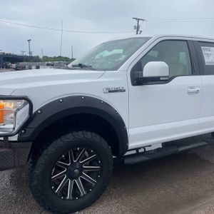 FORD F-150 LARIAT - 2