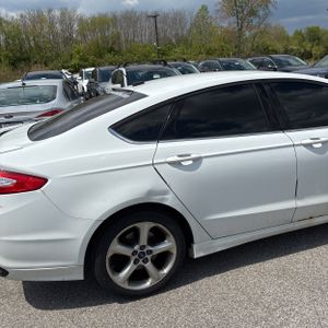 FORD FUSION SE - 9