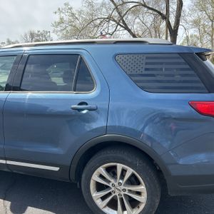 FORD EXPLORER XLT - 6