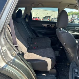 2016 Nissan ROGUE SL 照片 35