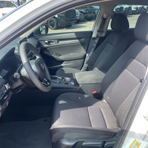 2022 Honda CIVIC LX — миниатюра 27