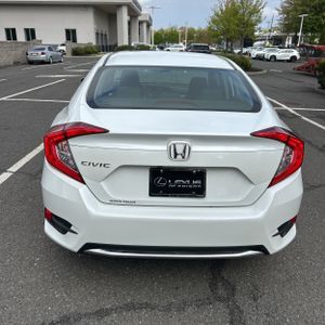 HONDA CIVIC LX - 7