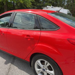 FORD FOCUS SE - 6