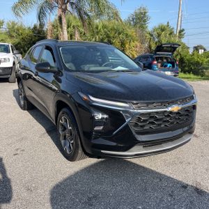 2025 Chevrolet TRAX LT thumbnail 12