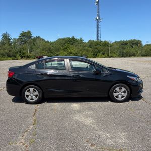 صورة 10 لـ 2016 Chevrolet CRUZE LS AUTO