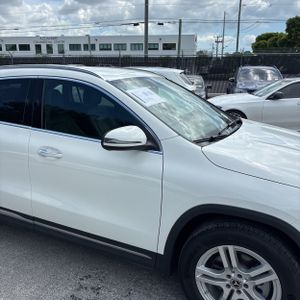 صورة 13 لـ 2022 Mercedes-BENZ GLA