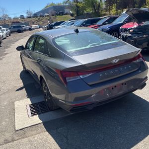 HYUNDAI ELANTRA SEL - 5