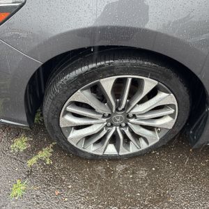 2018 Acura RLX W/TECH — миниатюра 17
