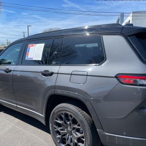 JEEP GRAND CHEROKEE L SUMMIT RESERVE - 6