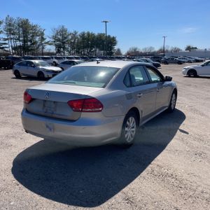 VOLKSWAGEN PASSAT S PZEV - 8