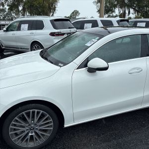 2022 Mercedes-BENZ CLA photo 2
