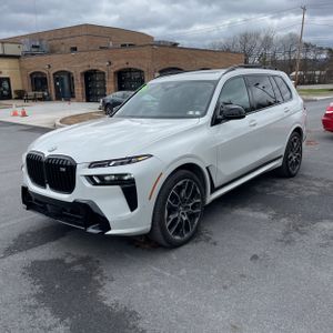 BMW X7 M60I - 1