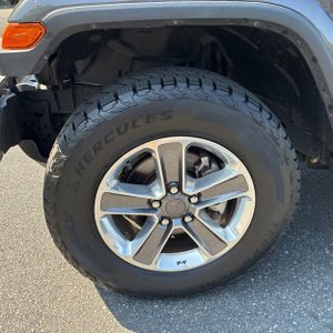 2020 JEEP WRANGLER UNLIMITED SAHARA 缩略图 17