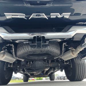 2026 RAM 1500 LARAMIE CREW CAB 4X4 5'7" BOX — миниатюра 24