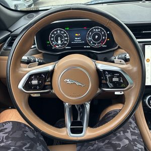 صورة 59 لـ 2021 Jaguar F-PACE P250 S