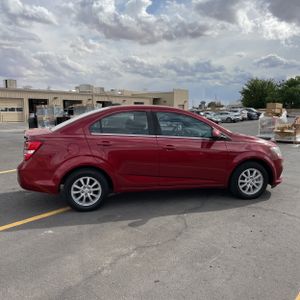 CHEVROLET SONIC LT AUTO - 10