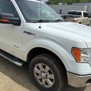 2013 FORD F-150 XLT — миниатюра 13