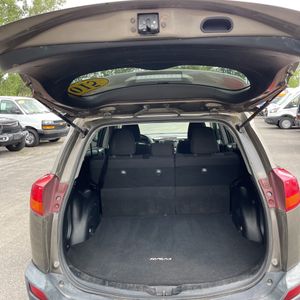 صورة 42 لـ 2015 Toyota RAV4 LE