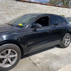 PORSCHE MACAN BASE - 2