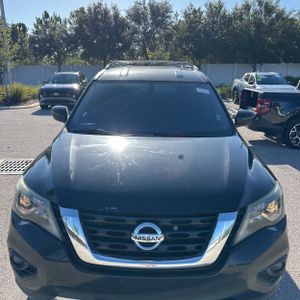 2017 Nissan PATHFINDER SV 照片 15