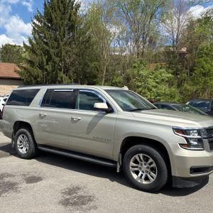 CHEVROLET SUBURBAN LT - 7