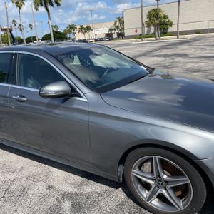 2018 Mercedes-BENZ E-CLASS 缩略图 13