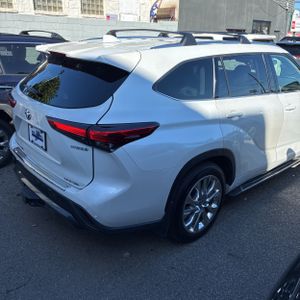 TOYOTA HIGHLANDER - 7