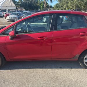صورة 4 لـ 2011 FORD FIESTA SE