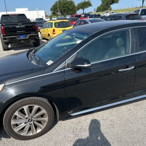 صورة 2 لـ 2016 Hyundai SONATA SPORT