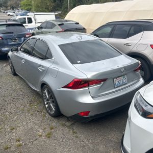 LEXUS IS 200T BASE - 5