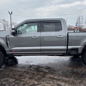 FORD F-250 SUPER DUTY LARIAT - 4
