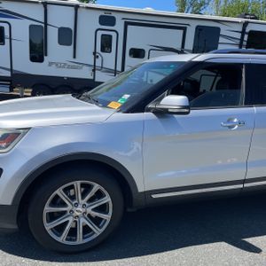 FORD EXPLORER LIMITED - 2