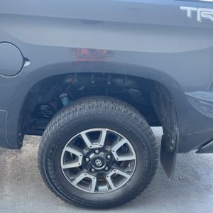 صورة مصغرة 18 لـ 2017 Toyota TUNDRA SR5