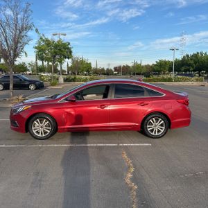 HYUNDAI SONATA BASE - 2