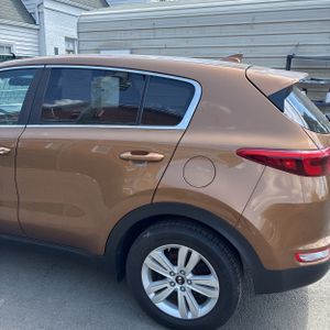 KIA SPORTAGE LX - 6