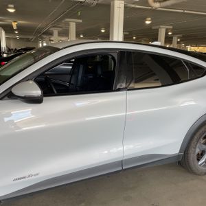 FORD MUSTANG MACH-E SELECT - 4