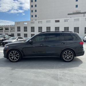 BMW X7 M50I - 3