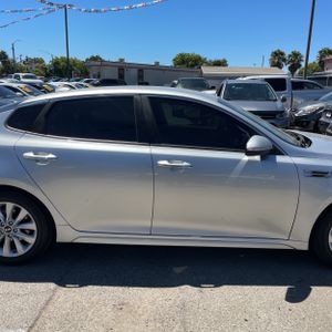 صورة مصغرة 11 لـ 2016 KIA OPTIMA EX