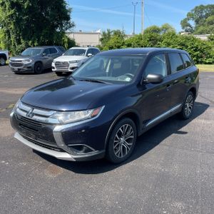 2018 Mitsubishi OUTLANDER ES — фото 1