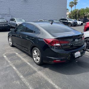 HYUNDAI ELANTRA SEL - 5