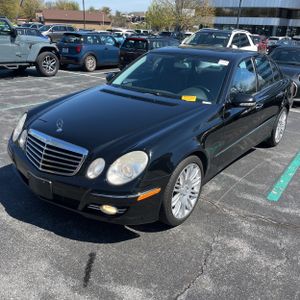 MERCEDES-BENZ E-CLASS - 1