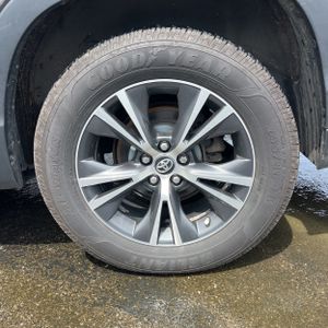 صورة مصغرة 18 لـ 2017 Toyota HIGHLANDER LE