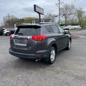 TOYOTA RAV4 - 8
