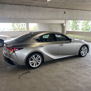 LEXUS IS 300 BASE - 10