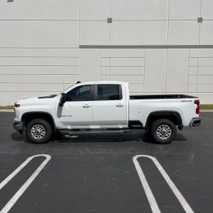 CHEVROLET SILVERADO 2500HD LT - 3