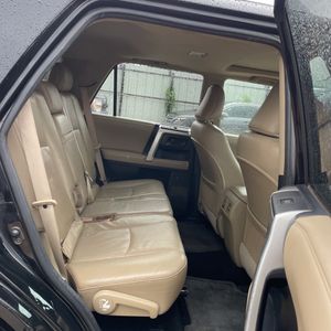 2011 Toyota 4RUNNER SR5 缩略图 35