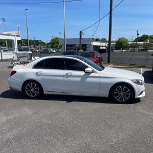 MERCEDES-BENZ C-CLASS - 10