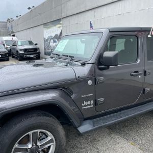 2022 JEEP WRANGLER UNLIMITED SAHARA 照片 2